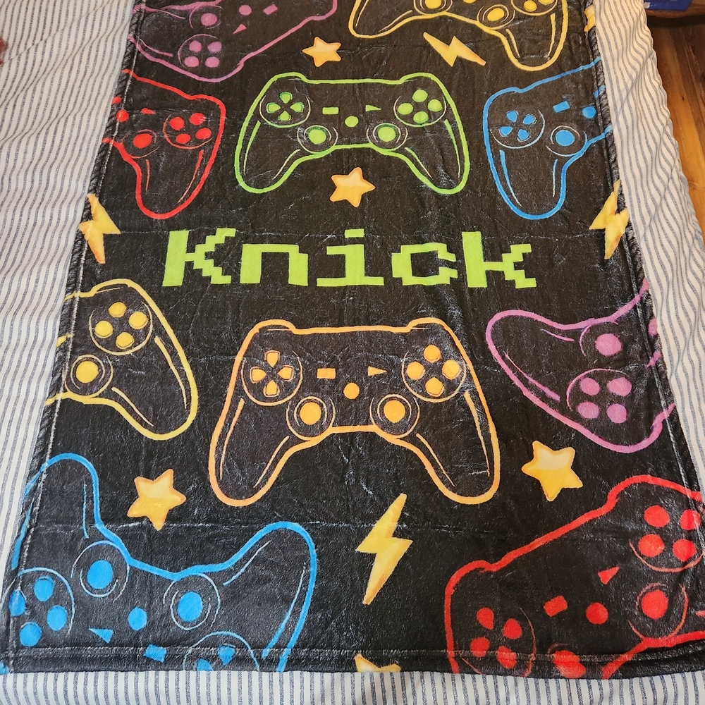 Kids Gaming Blanket - Black with Multicolor Controllers